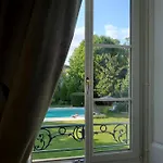 Logis Des Tourelles Bed and Breakfast Κονιάκ