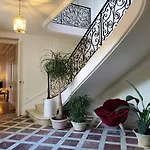 Bed & Breakfast Logis Des Tourelles Cognac