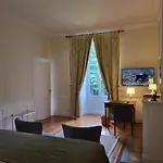 Logis Des Tourelles Bed and Breakfast 4*