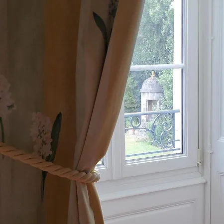 Logis Des Tourelles 4* 코냐크