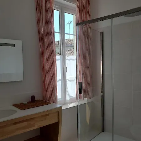 Bed & Breakfast Logis Des Tourelles Cognac