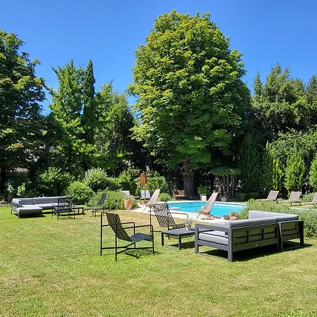 Logis Des Tourelles 4*