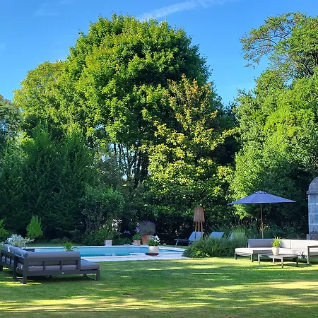 B&B Logis Des Tourelles 4*