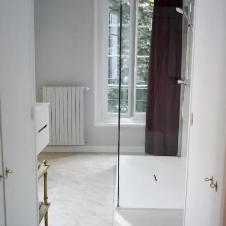 Logis Des Tourelles 4*