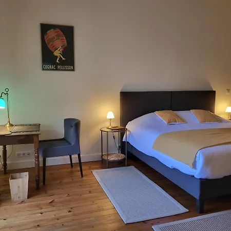 Logis Des Tourelles Nocleg ze śniadaniem