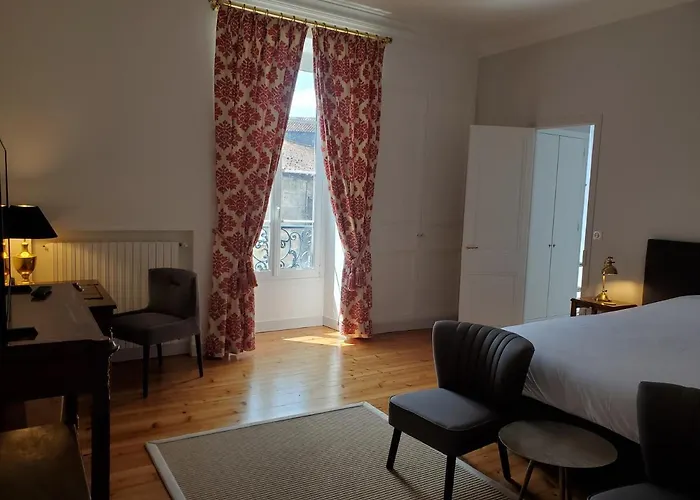 Logis Des Tourelles Bed and breakfast Cognac