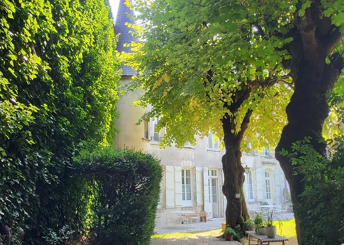 Bed and breakfast Logis Des Tourelles 4*