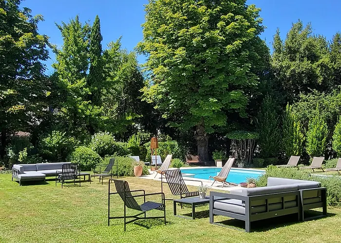 Logis Des Tourelles 4*